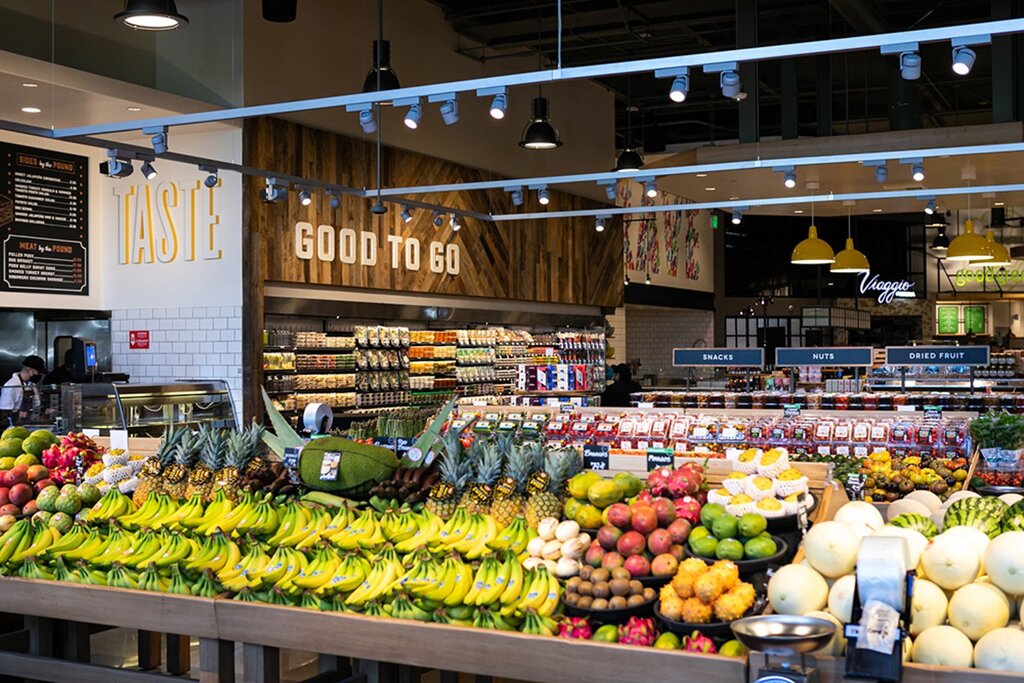 Bristol Farms specialty market exterior in Hollywood